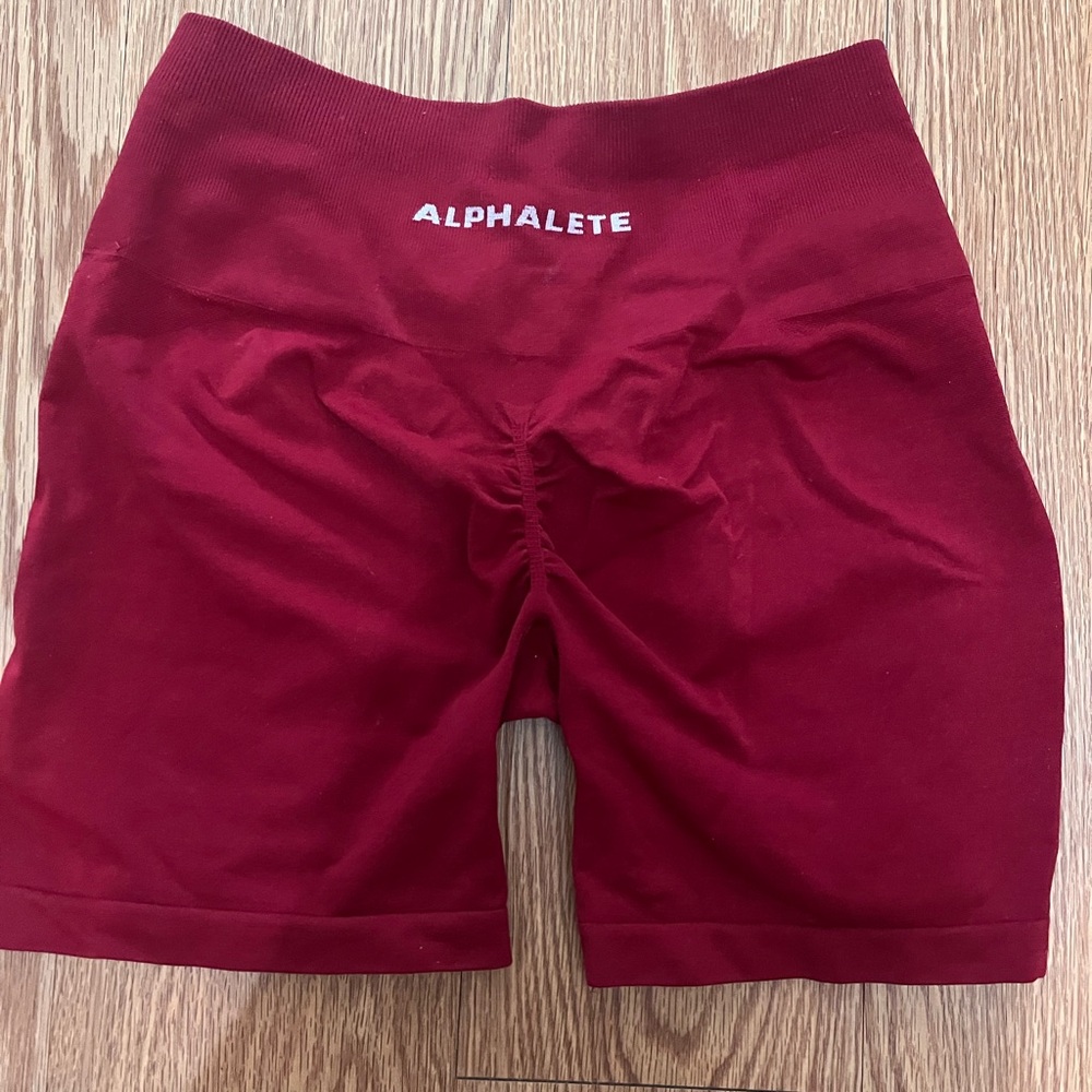Alphalete Amplify 4.5in Shorts